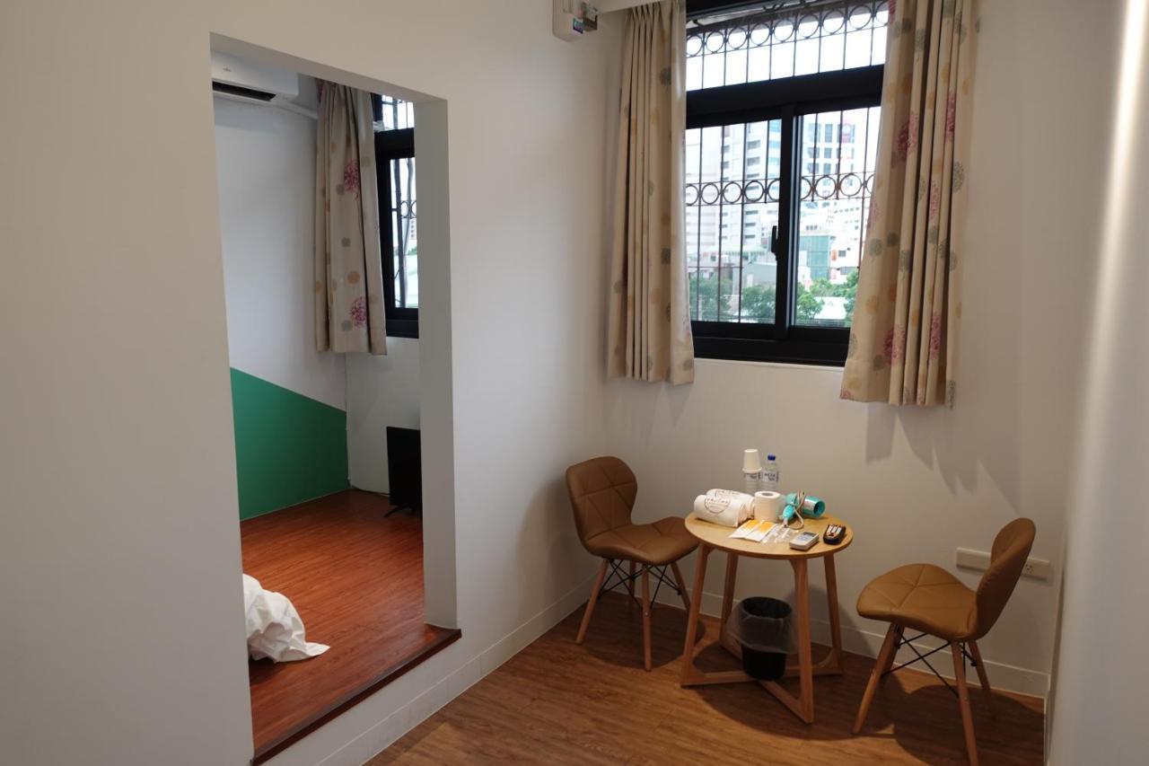 Small Island Homestay تاينان المظهر الخارجي الصورة